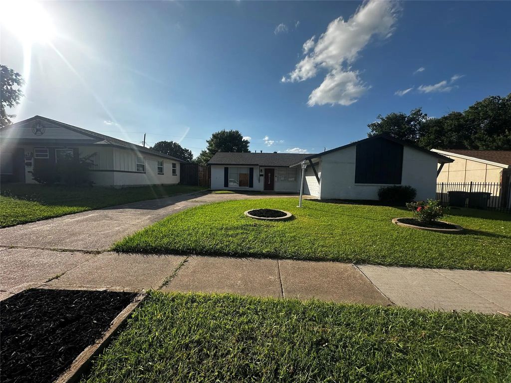 4111 Mehalia Drive, Dallas