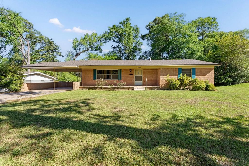 2800 Tanglewood Drive, Tyler