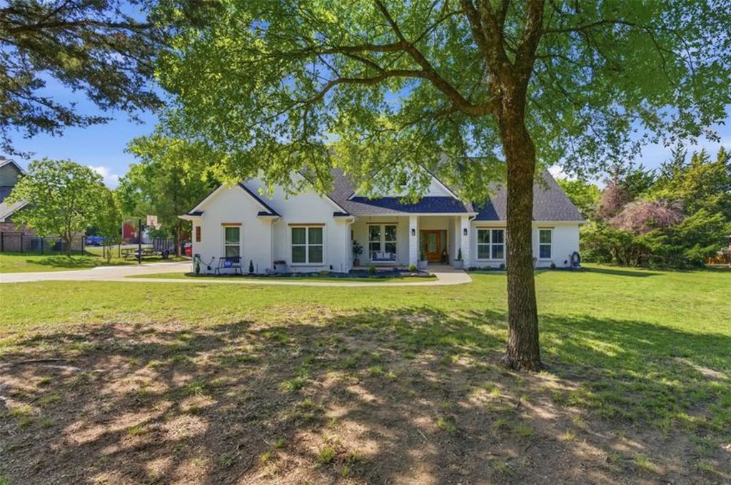 330 Pecan Hollow Circle, Anna