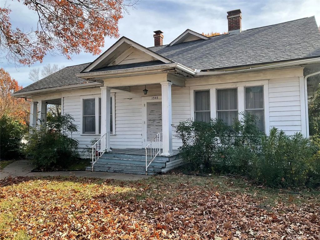 1303 W 3rd Avenue, Corsicana