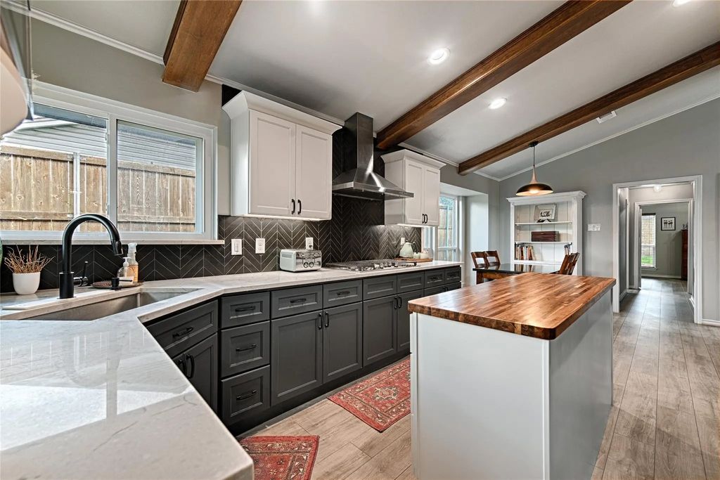 2708 Lakewood Lane, Carrollton