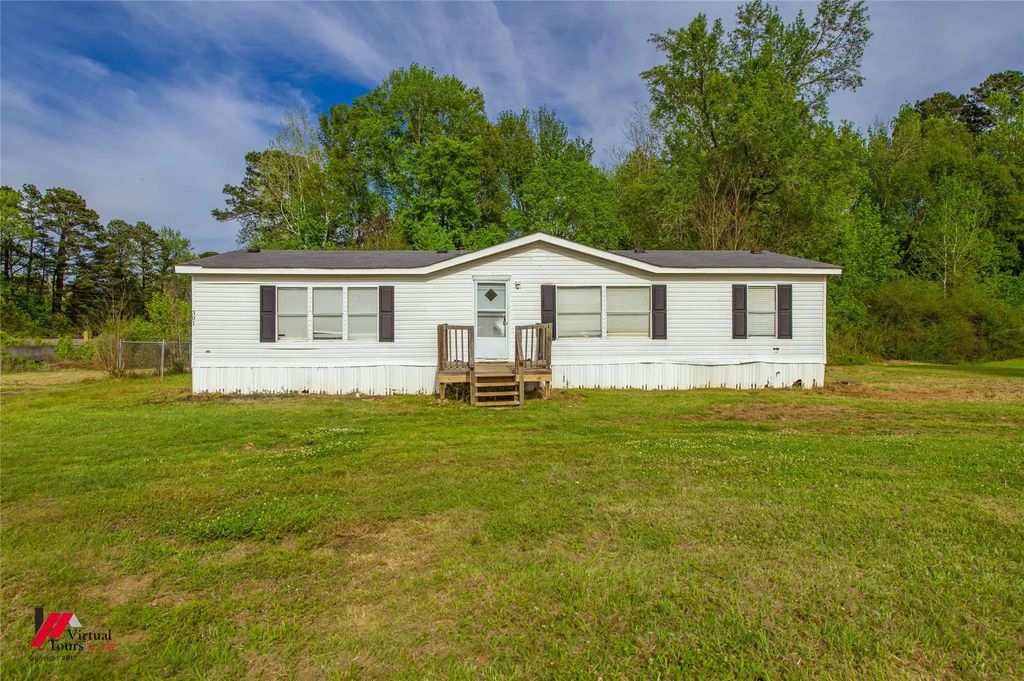 301 Fox Creek Drive, Haughton