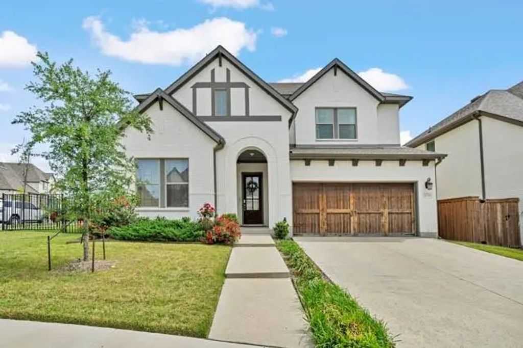 2201 Sandlin Drive, Fort Worth