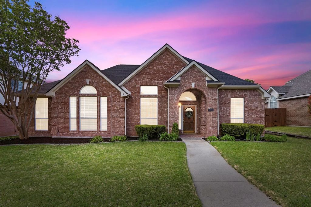 3824 Stoneway Drive, Plano