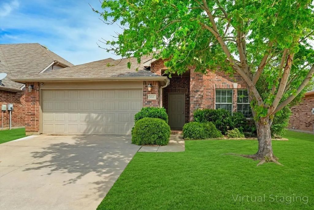 3241 Sadie Trail, Fort Worth