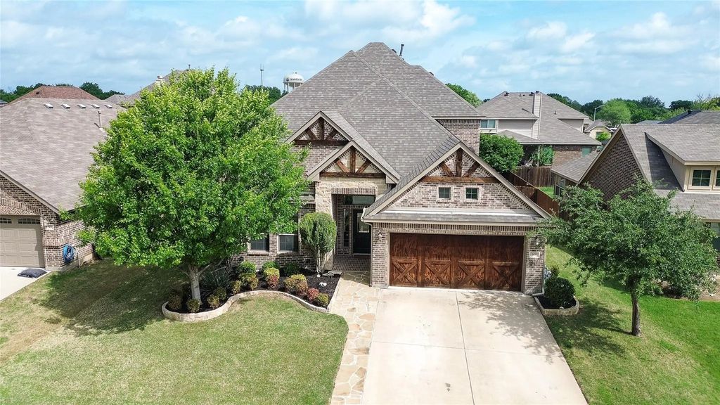 608 Misty Harbor Court, Saginaw