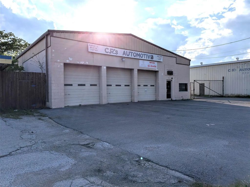 213 N Saginaw Boulevard, Saginaw