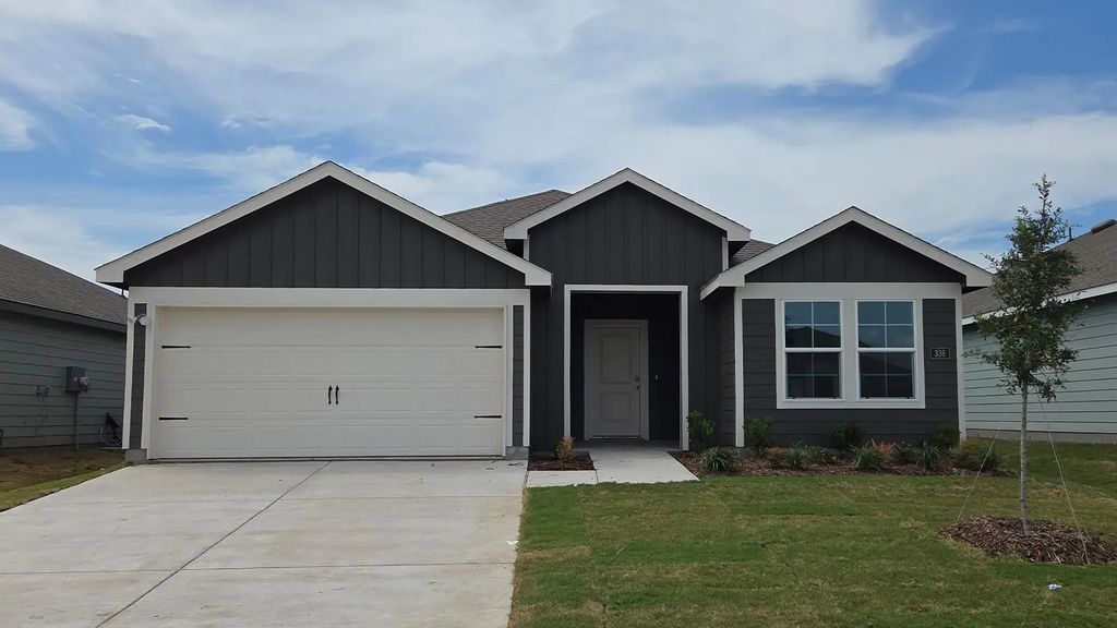 336 Whispering Pine Drive, Royse City