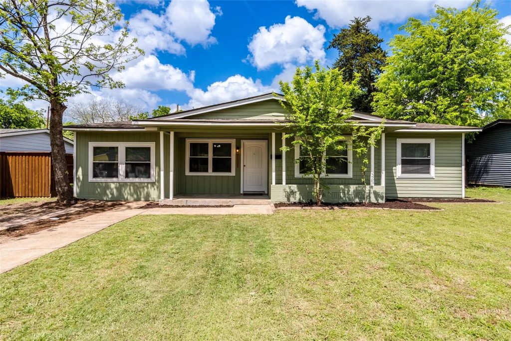 11525 Strand Street, Dallas
