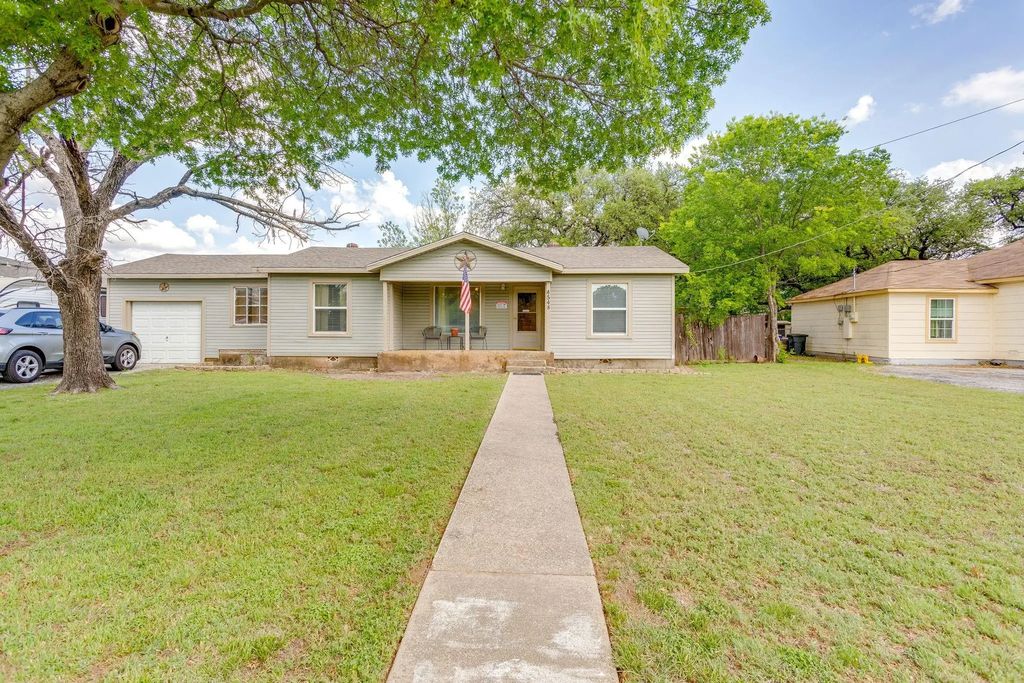 4548 Hodgkins Road, Lake Worth