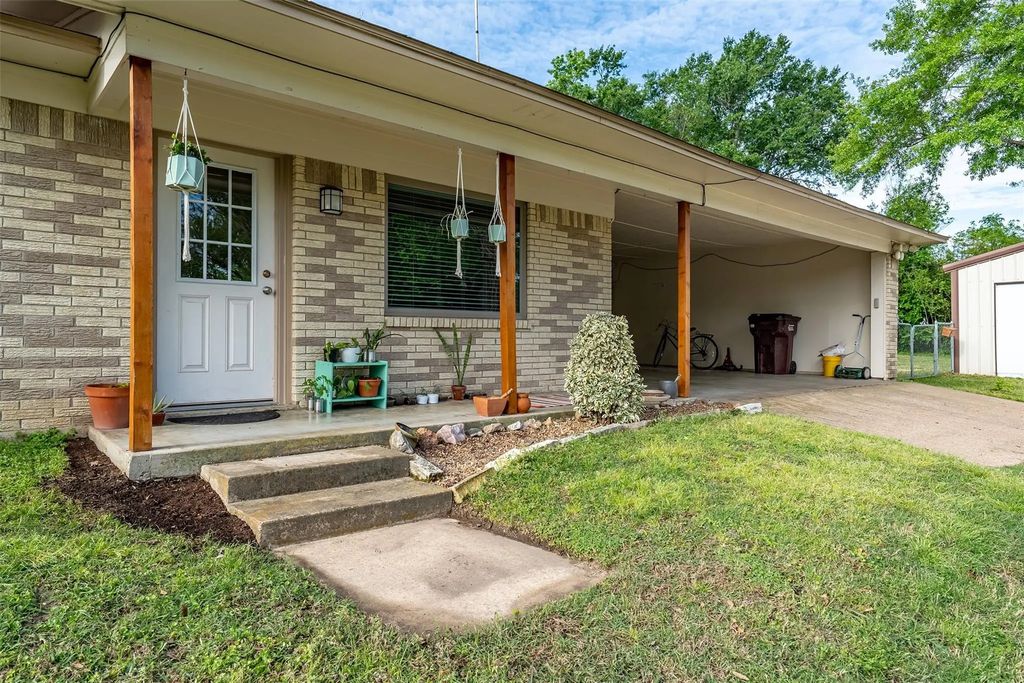 621 Athens, Canton