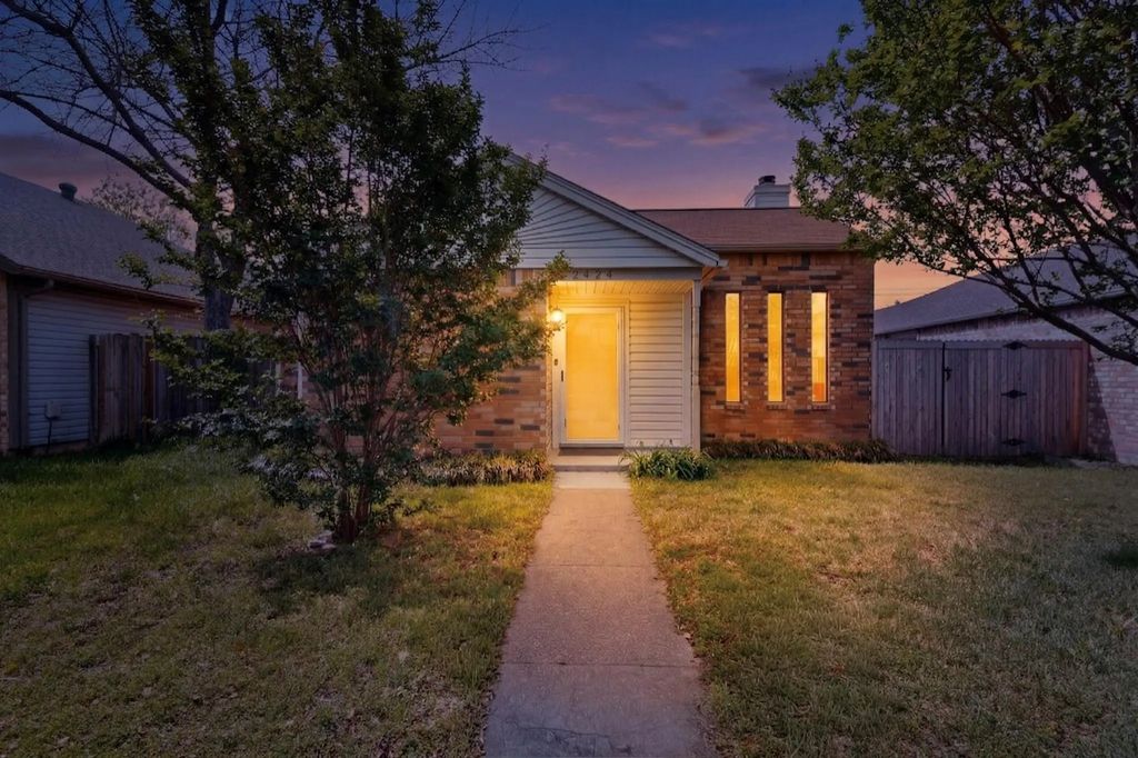 2424 Markland Street, Irving