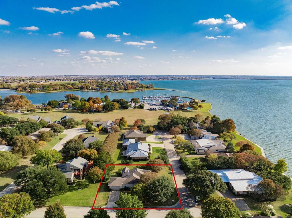 116 James Drive, Heath