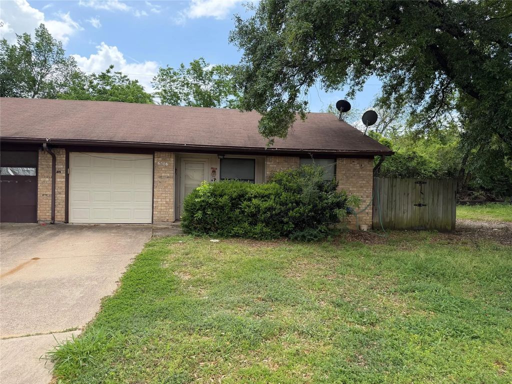 6508 Oak Forest Court, Fort Worth