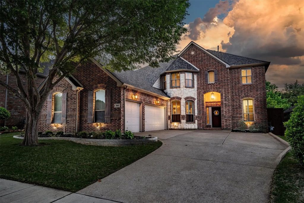 251 Barkley Drive, Hickory Creek