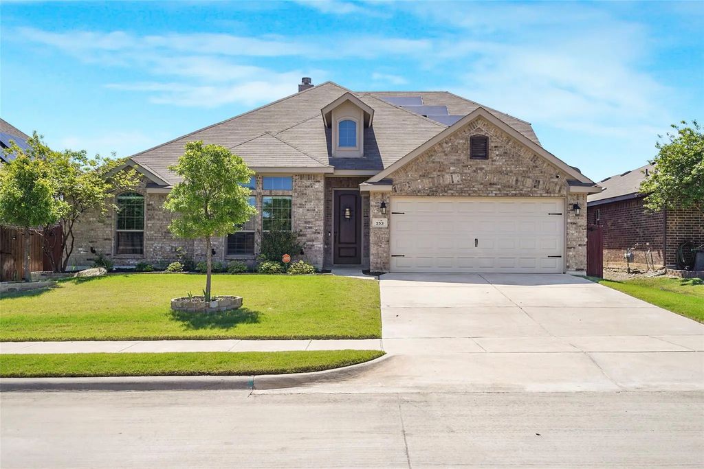 253 Cattlemans Trail, Saginaw