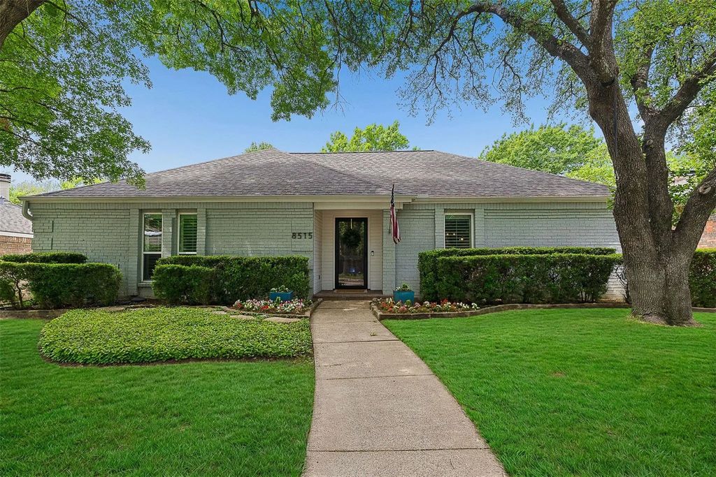 8515 Vista View, Dallas