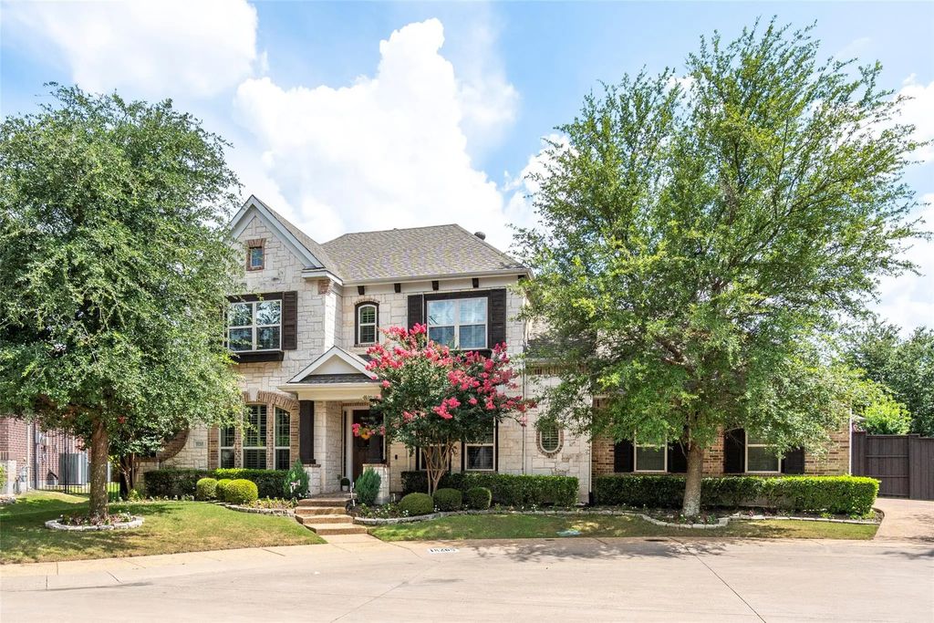 18265 Brighton Green, Dallas