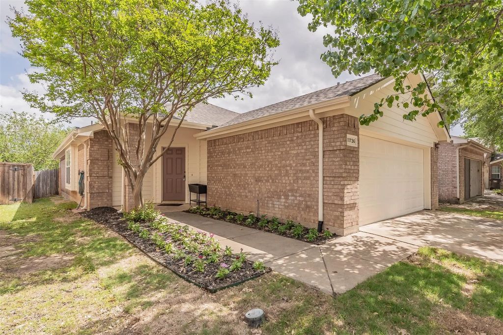 11736 Cottontail Drive, Fort Worth