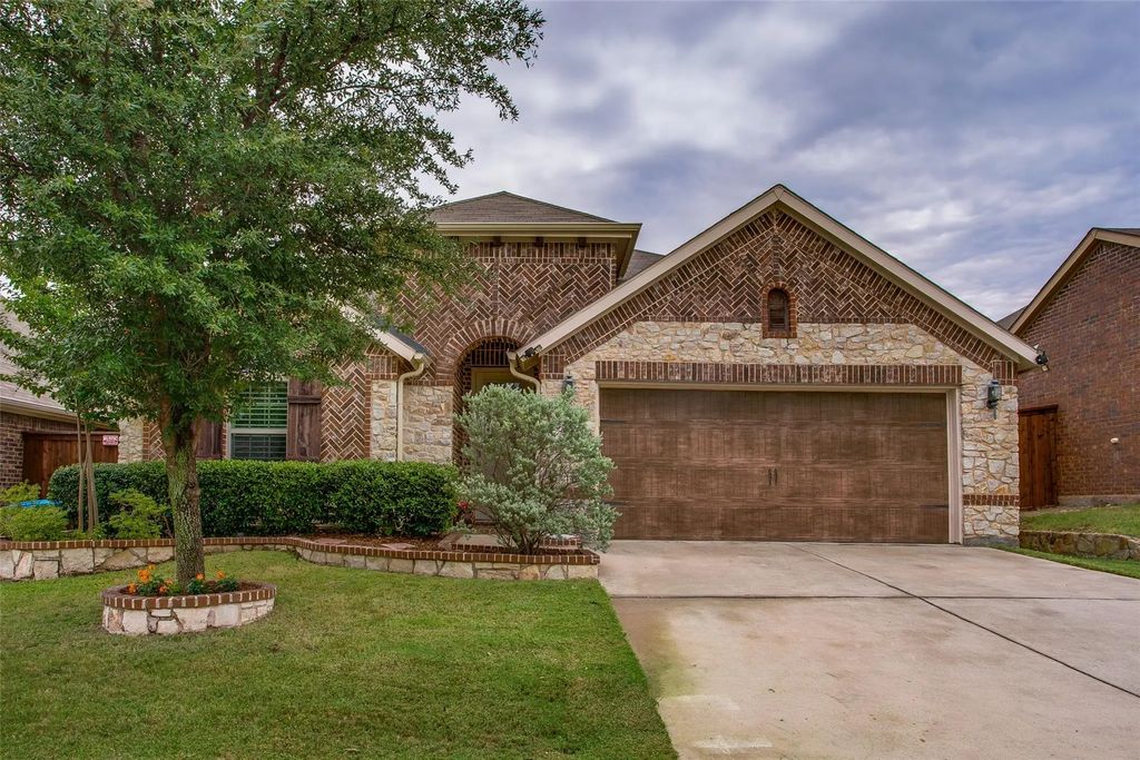 6060 Warmouth Drive, Fort Worth