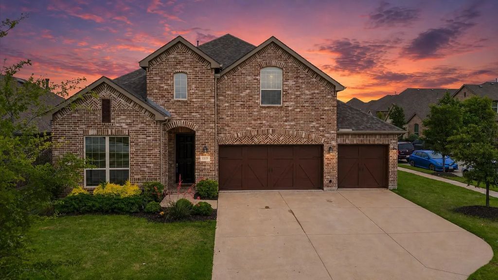 1319 Bridgewater Boulevard, Celina