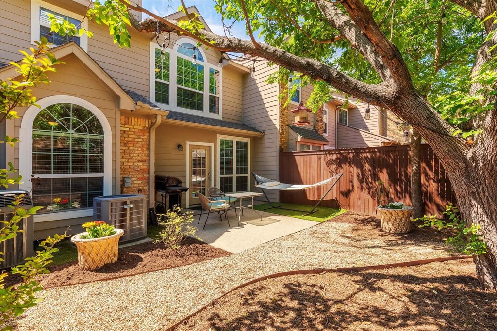 8643 Brittania Court, Dallas