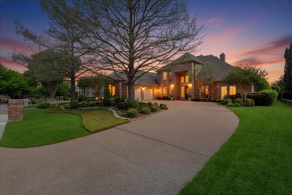 916 Amanda Drive, Mansfield