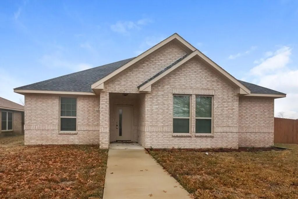 1314 Roan Drive, Lancaster