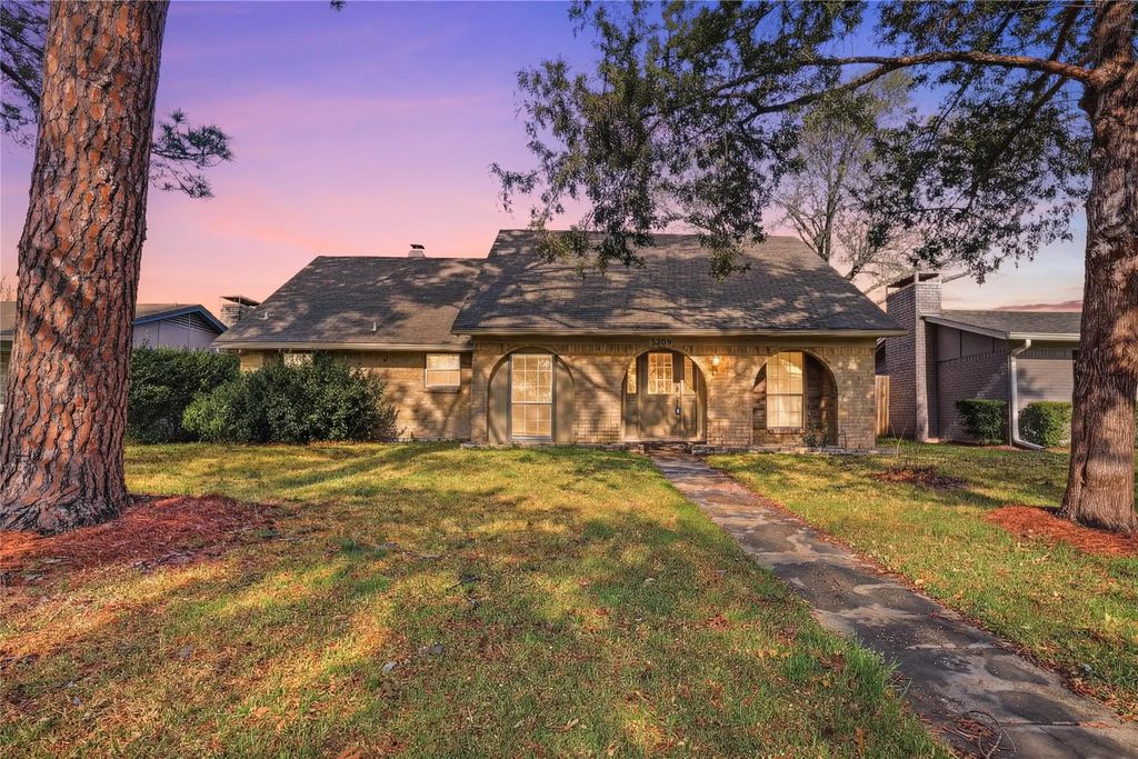 5209 Daytona Drive, Garland