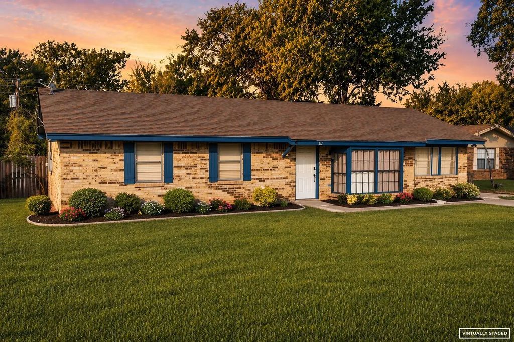 212 Mountain View Drive, Azle