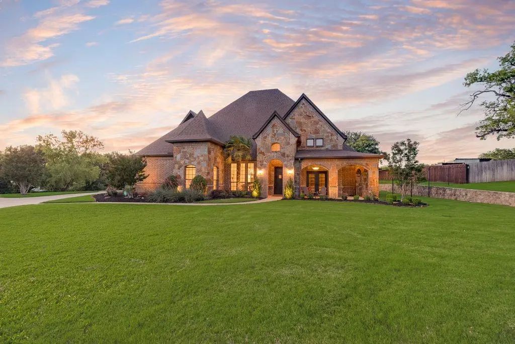 1865 Florence Road, Keller