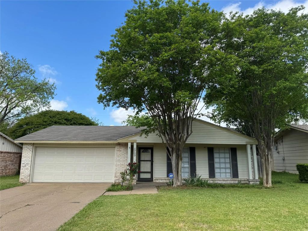 1703 Greenhaven Drive, Richardson