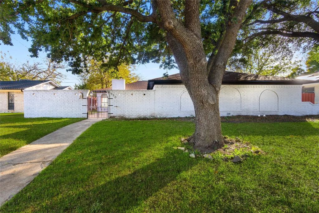 6930 Thornwood Drive, Dallas