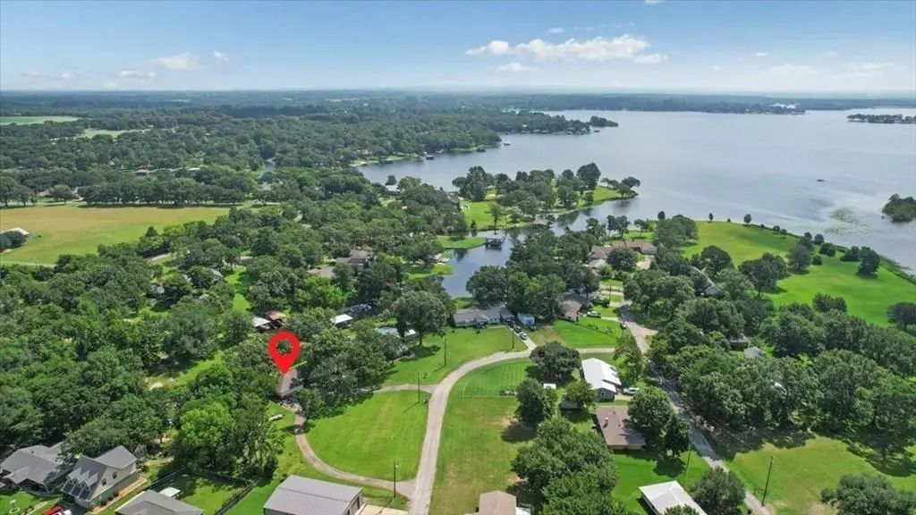6130 Peninsula Circle, Athens