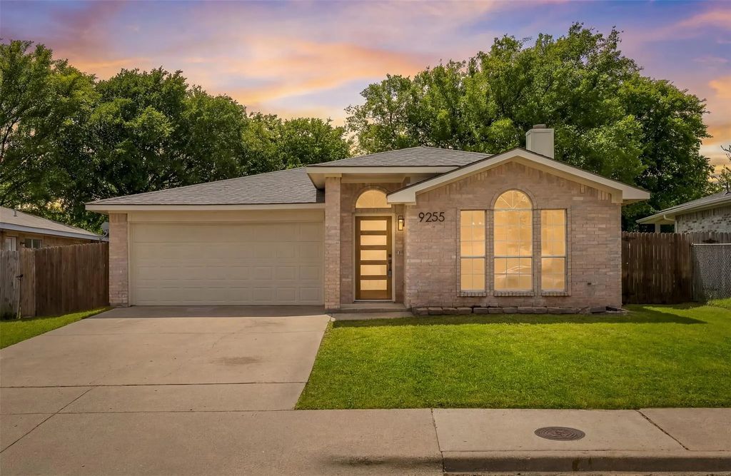 9255 Crimnson Court, Dallas