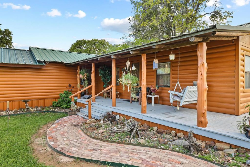 642 Earl Road, Sadler