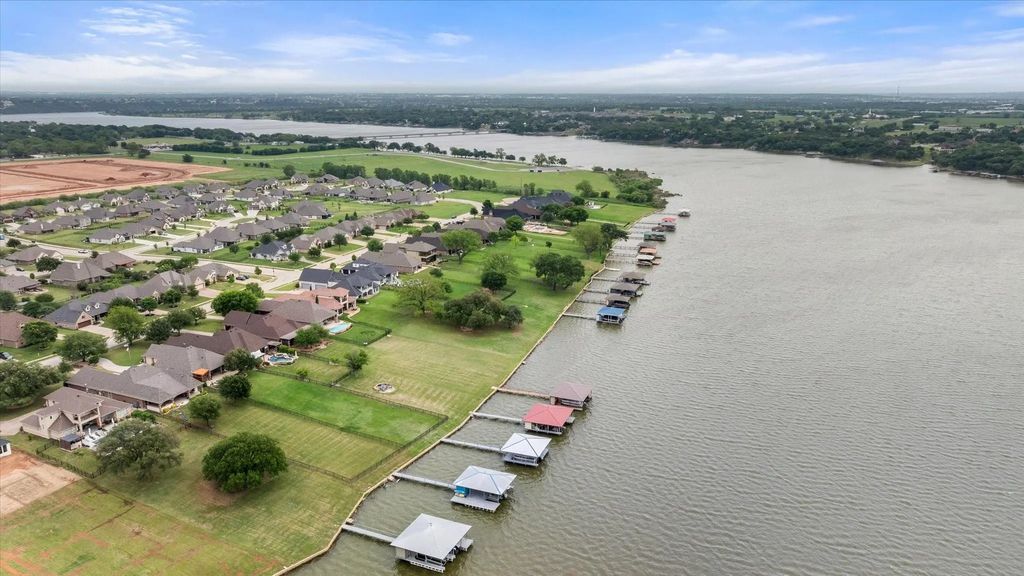 3536 Abes Landing Drive, Granbury