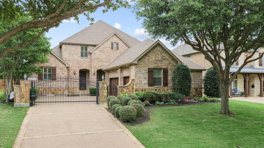 841 Sword Bridge Drive, Lewisville