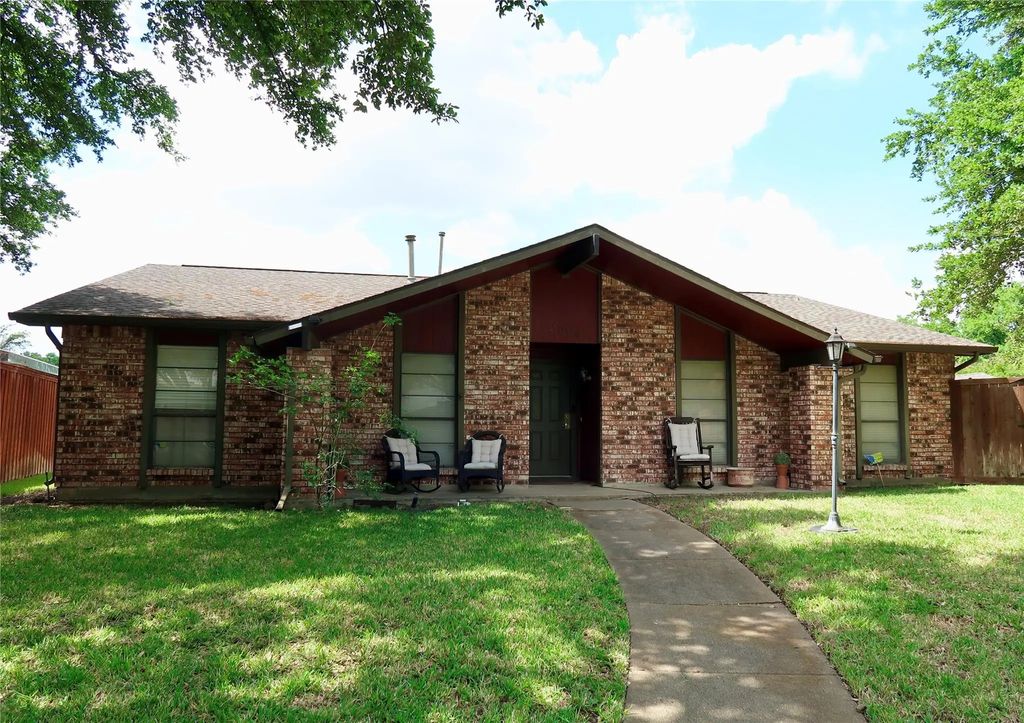 2009 Stefani Court, Carrollton