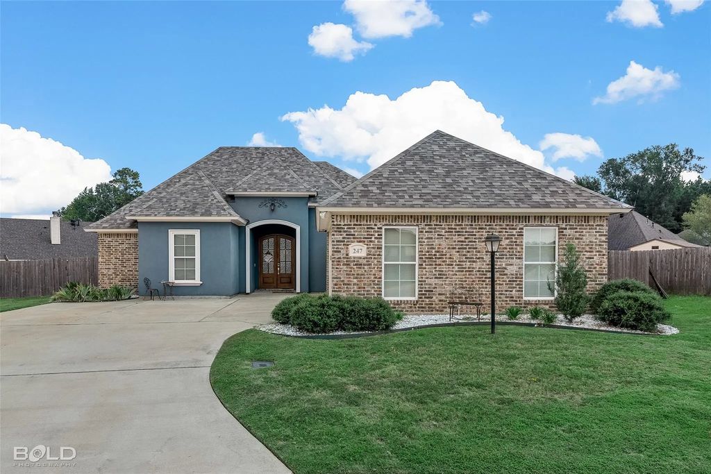 247 Acadiana Creek Drive, Shreveport