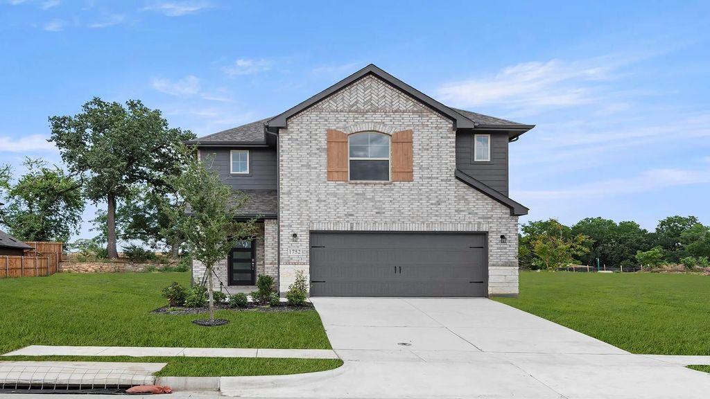 1752 Edgeway Drive, Aubrey