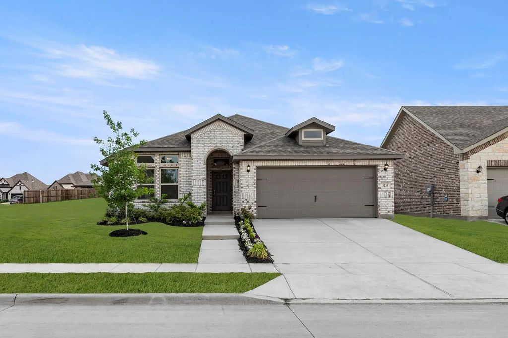 3233 Timineri Lane, Royse City