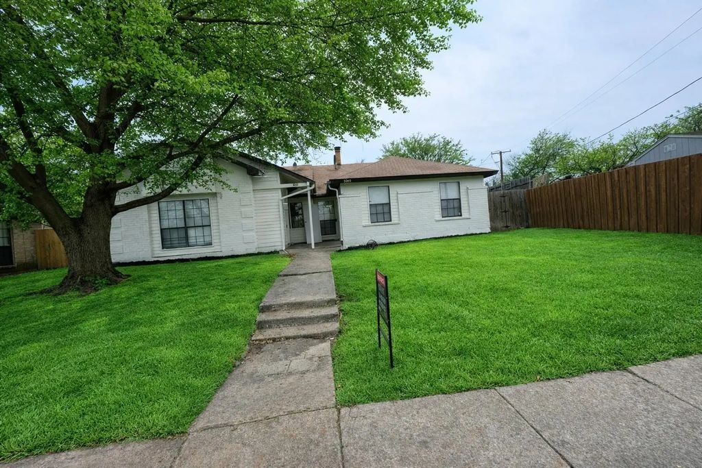 3042 Navarro Lane, Grand Prairie