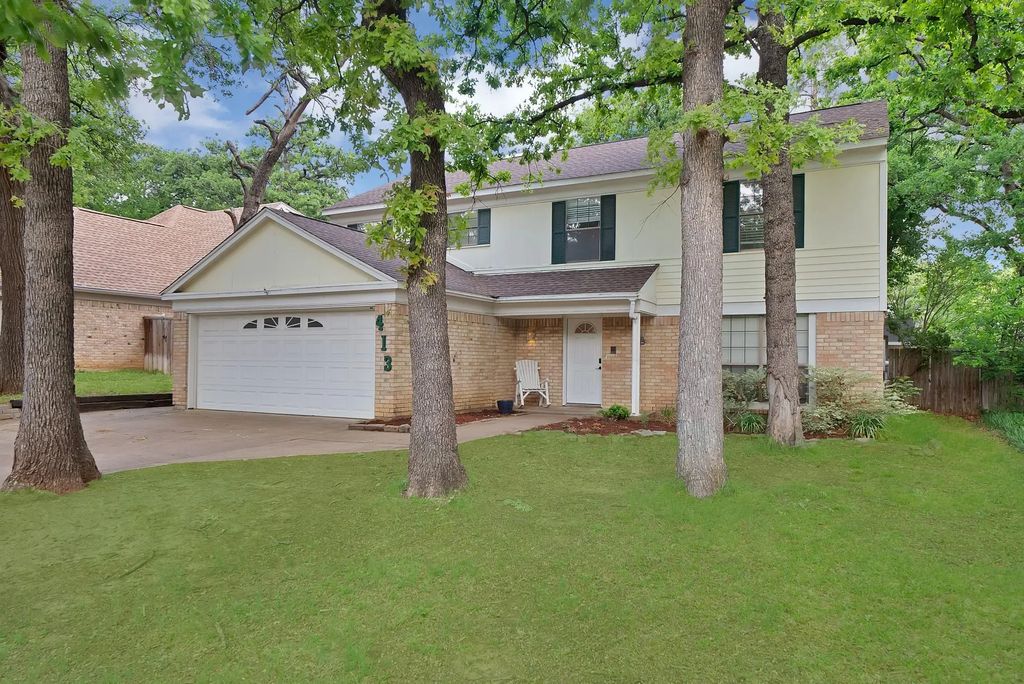 413 Wild Oak Lane, Euless