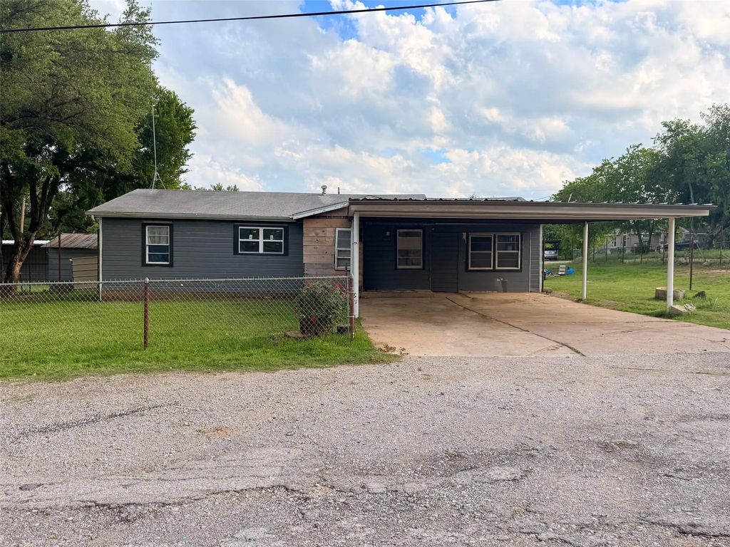 1010 Se 24th Street, Mineral Wells