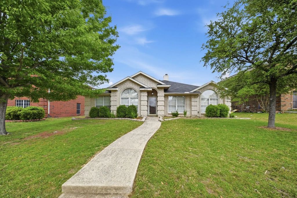 2409 Buckeye Drive, Mesquite