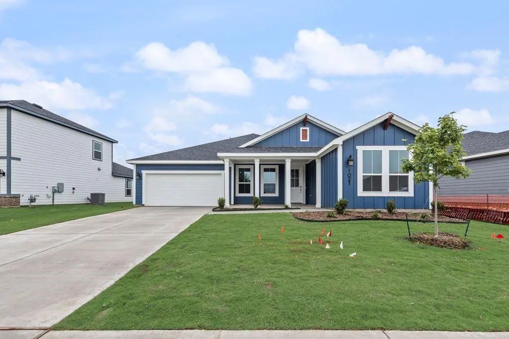 1021 Canoe Way, Crowley