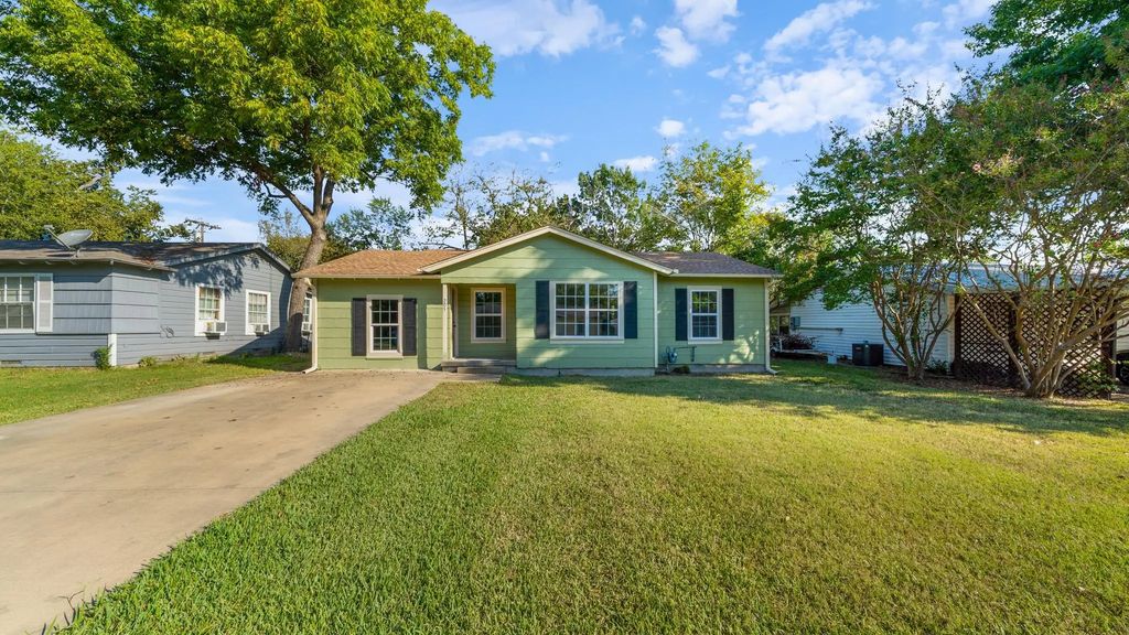 205 E 7th Street, Kaufman