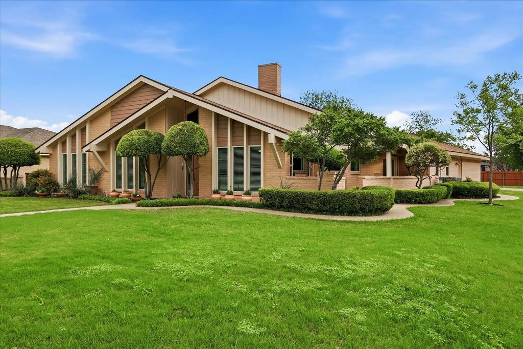 400 Sheffield Drive, Richardson