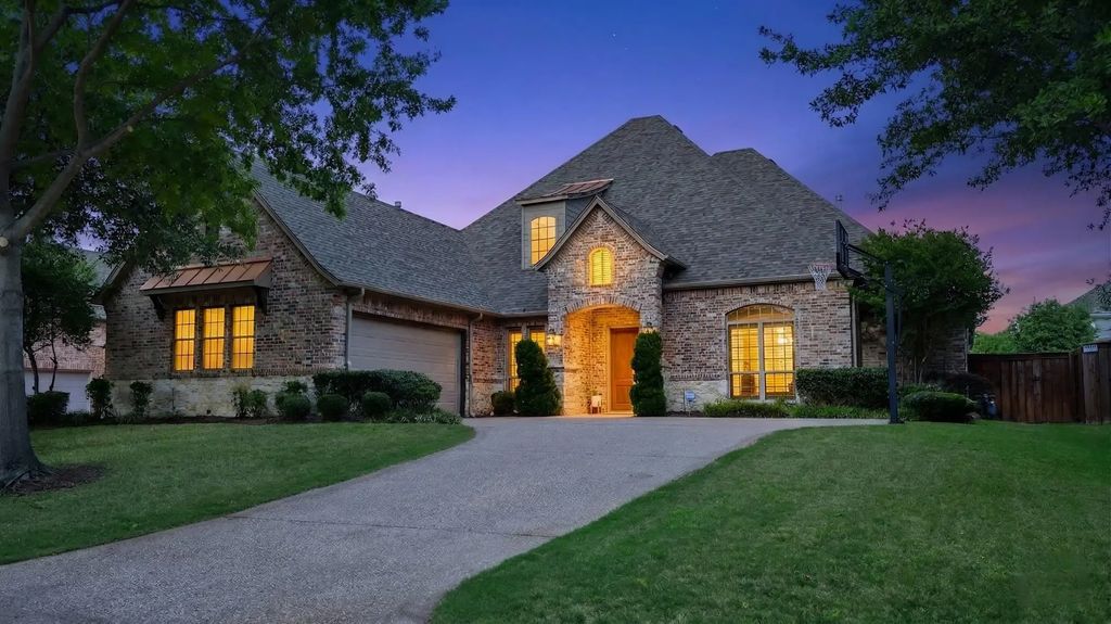 3410 Lake Creek Trail, Mansfield